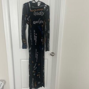 H&M Black Long Sleeve Dress with Graphic Print